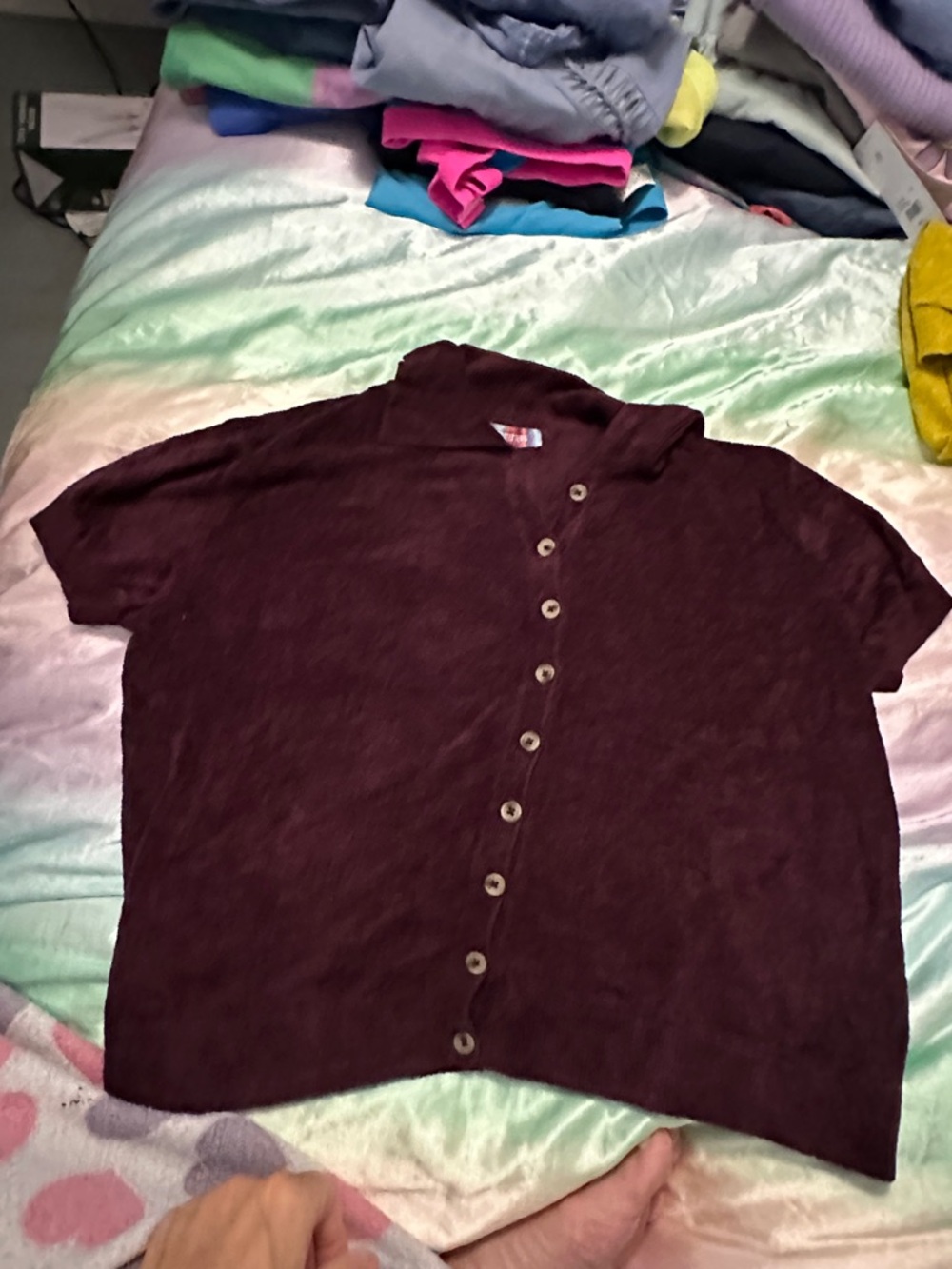 Urban Outfitters Short Sleeve Pullover in Burgundy